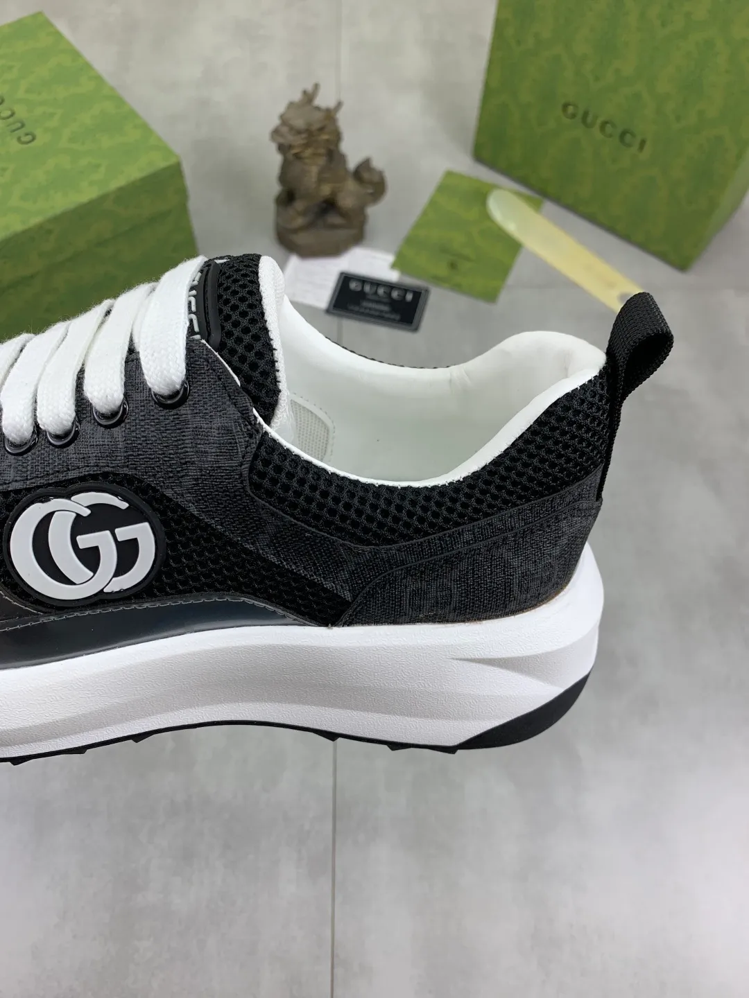 Men's shoes 💰P420💰[New model] (GUCCI) official website's latest 🎁🎁casual and fashionable men's shoes👟, hot style 💥 simple and elegant style, exclusive for trendy men. Unique official website's latest brand double G element 👑Gucci original Decorative, fashionable and generous, the fabric is original frosted calfskin ✅Full imported first-layer pigskin lining, the official website specifies wear-resistant, lightweight original rubber casual outsole, the classic model is taken in real life 🎬38-44 (45 customized) multiple colors available